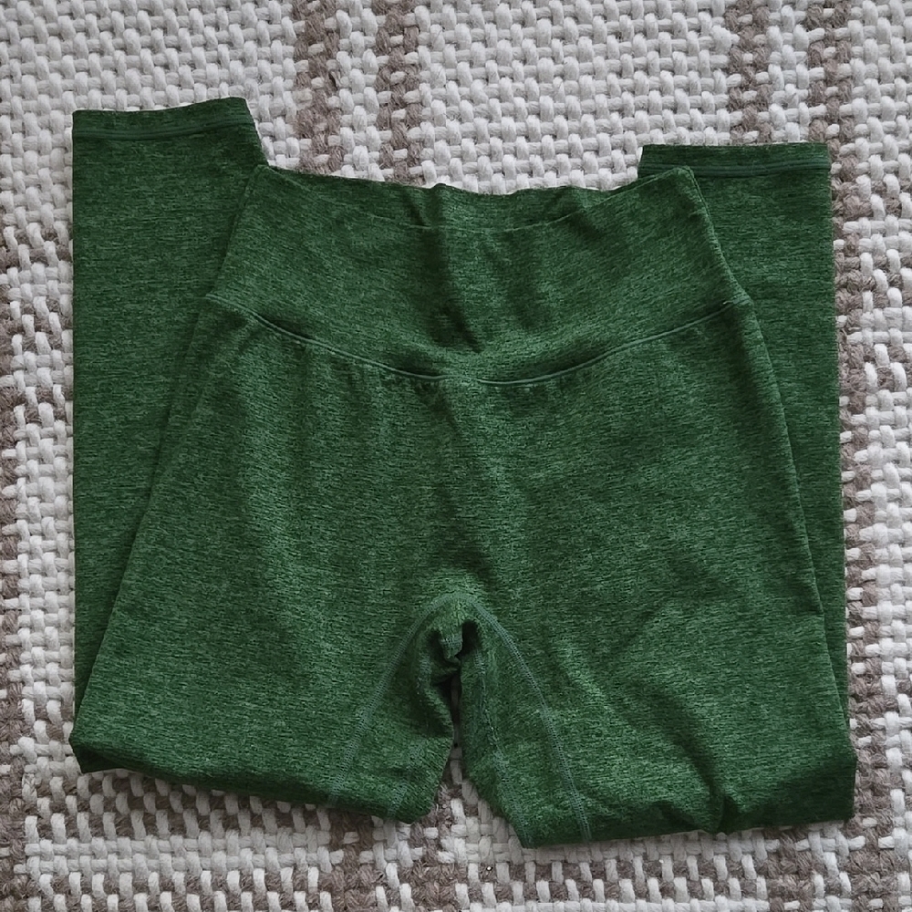 P'tula Matcha Green Bare Leggings 23" Inseam Size Large